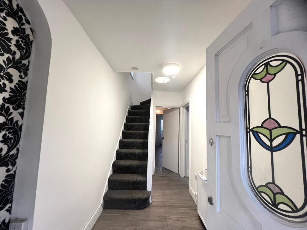 Main image of property: Kingshill Avenue, Hayes, Middlesex, UB5