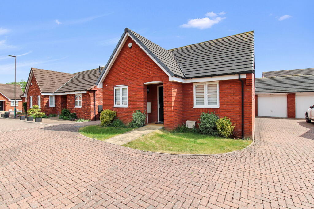 Main image of property: Feddon Close, Stoke Orchard, Cheltenham, GL52