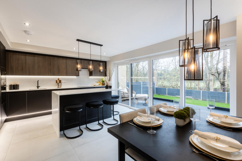 Additional property image - 9 Hawthorn close, Ongar Road, Fyfield CM5 0RB
