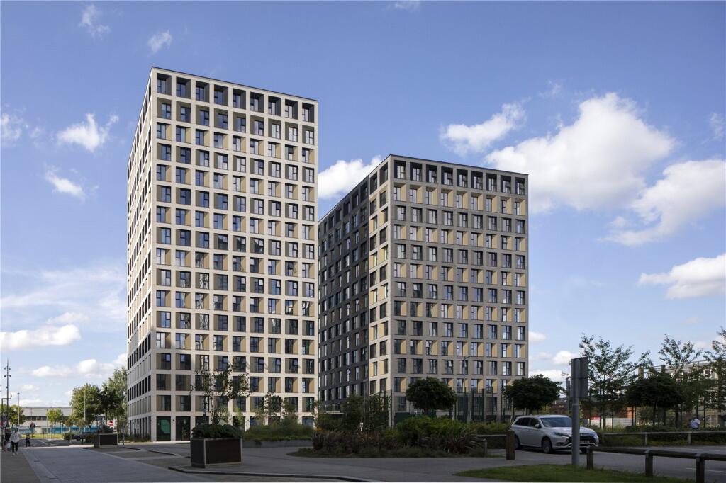Main image of property: 5 Media City, Salford, M50
