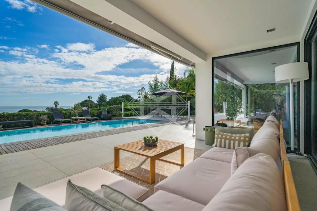 Main image of property: Provence-Alps-Cote d`Azur, Alpes-Maritimes, Villeneuve-Loubet