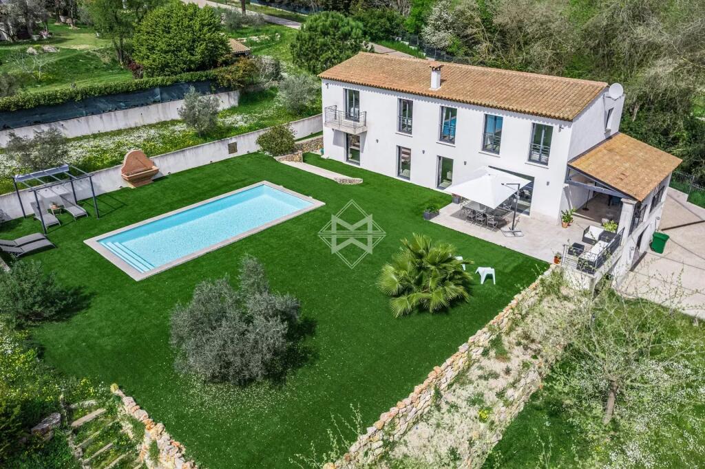 Main image of property: Provence-Alps-Cote d`Azur, Alpes-Maritimes, Chateauneuf De Grasse