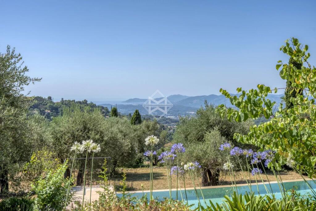 Main image of property: Provence-Alps-Cote d`Azur, Alpes-Maritimes, Chateauneuf De Grasse