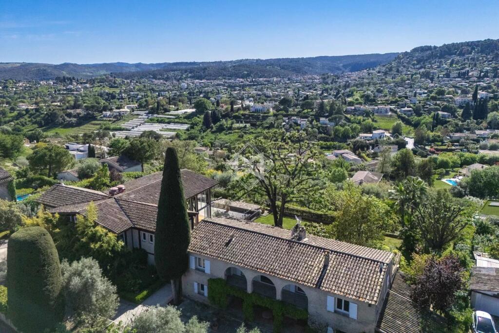 Main image of property: Provence-Alps-Cote d`Azur, Alpes-Maritimes, Saint Paul De Vence