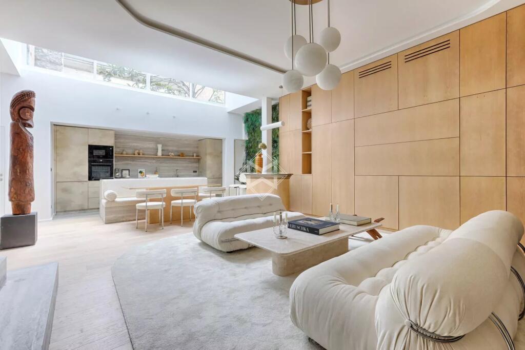 Main image of property: France