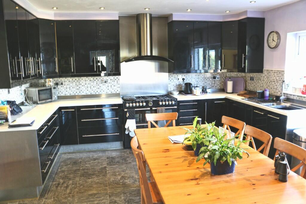 Additional property image - Mersea Road, CO5