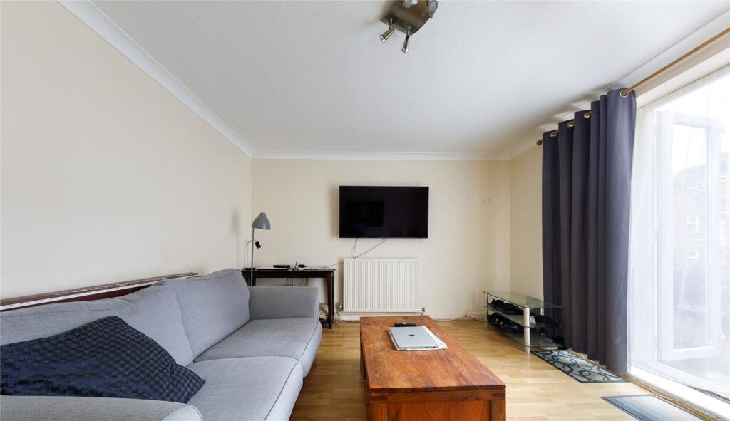 Main image of property: Foxwood Green Close, Enfield, EN1