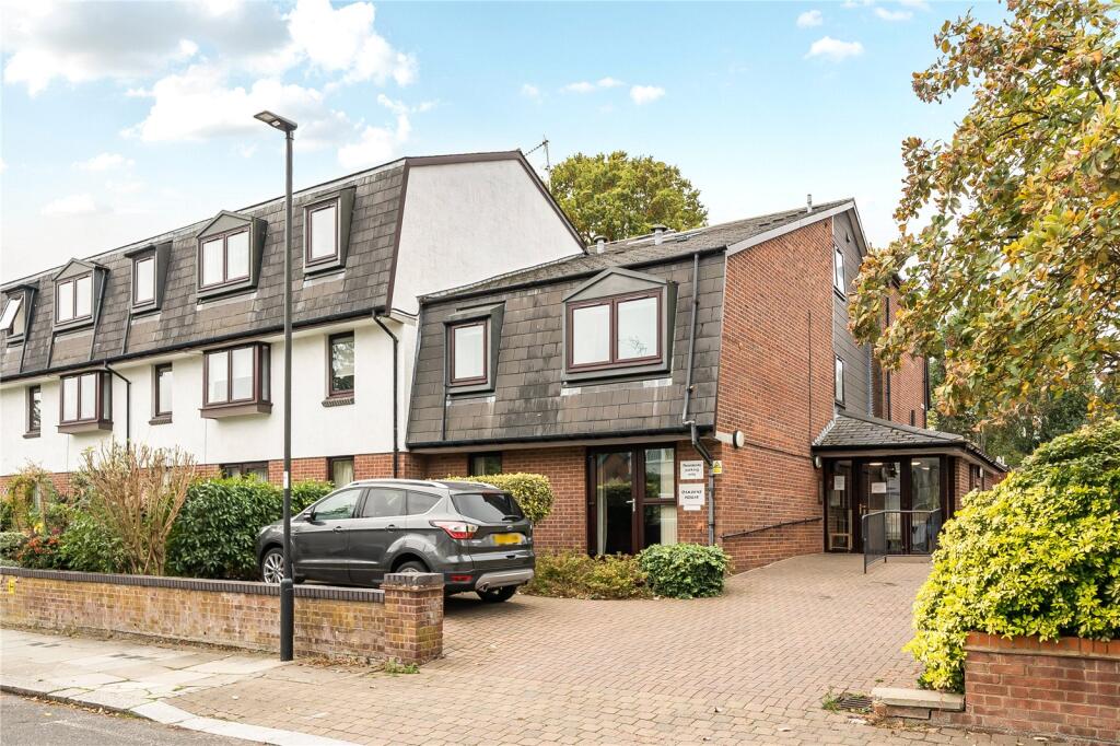 Main image of property: Bycullah Road, Enfield, EN2