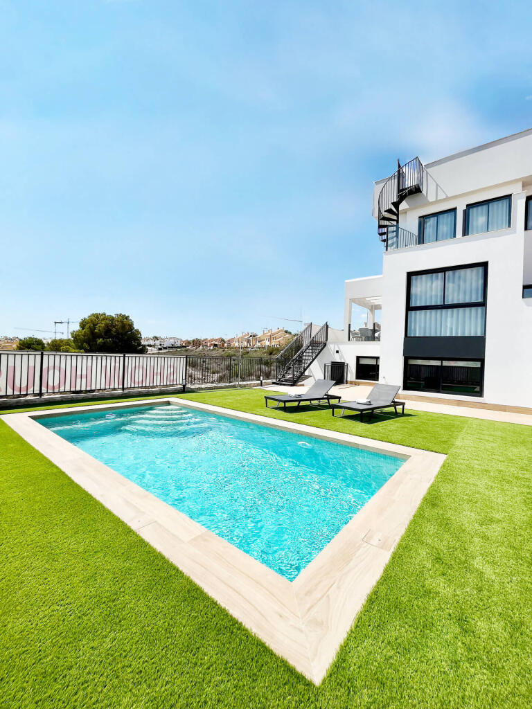 Main image of property: Valencia, Alicante