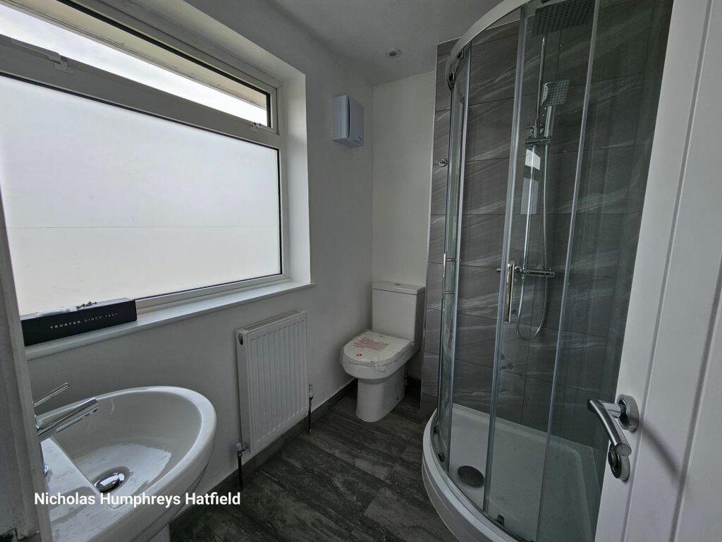 Additional property image - De Havilland Close