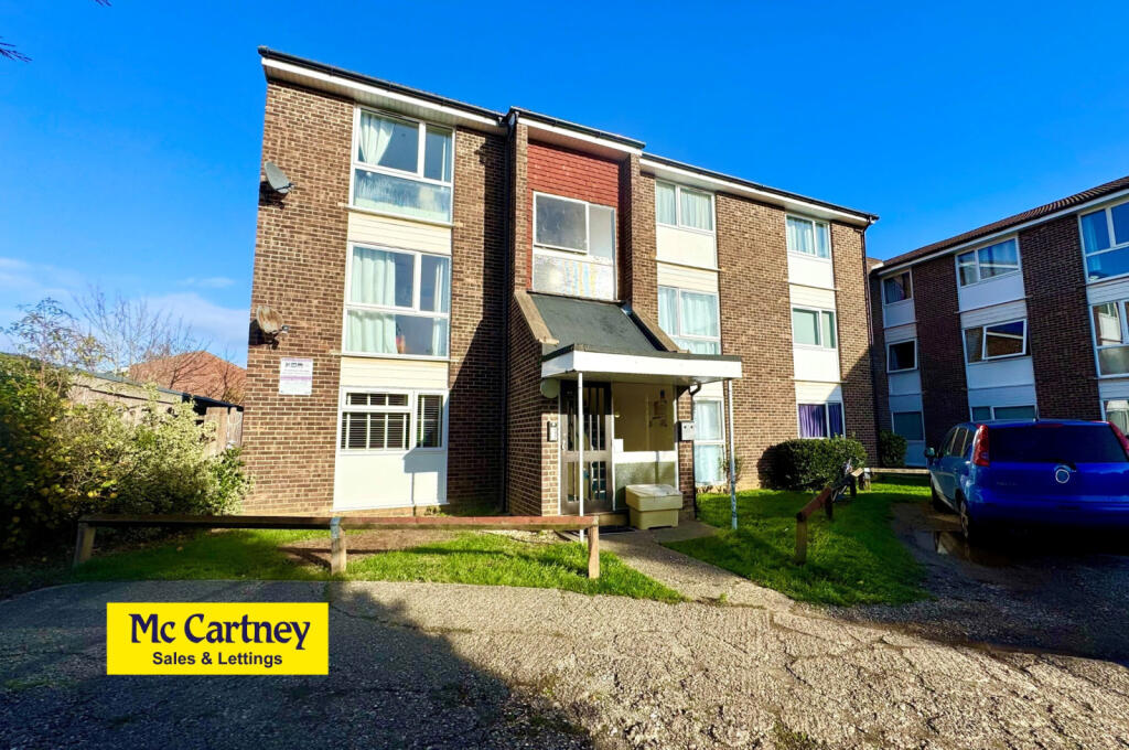 Main image of property: Cornflower Drive, Chelmsford, Essex, CM1 6XZ