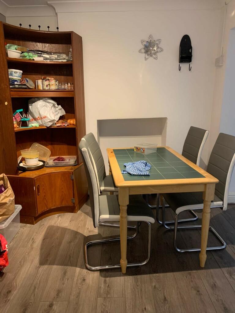 Additional property image - 42 King Street, Pontypridd, Rhondda Cynon Taff CF37 1RR