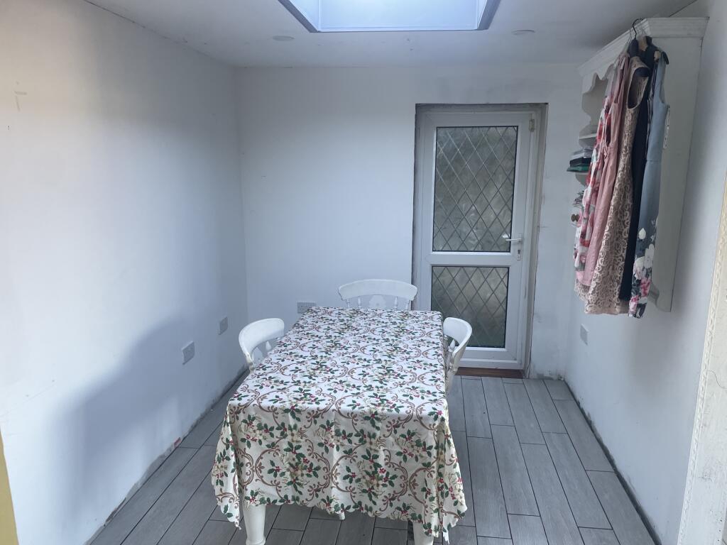 Additional property image - 4 Daisy Cottages, Bridge Street, Barry CF63 1LL