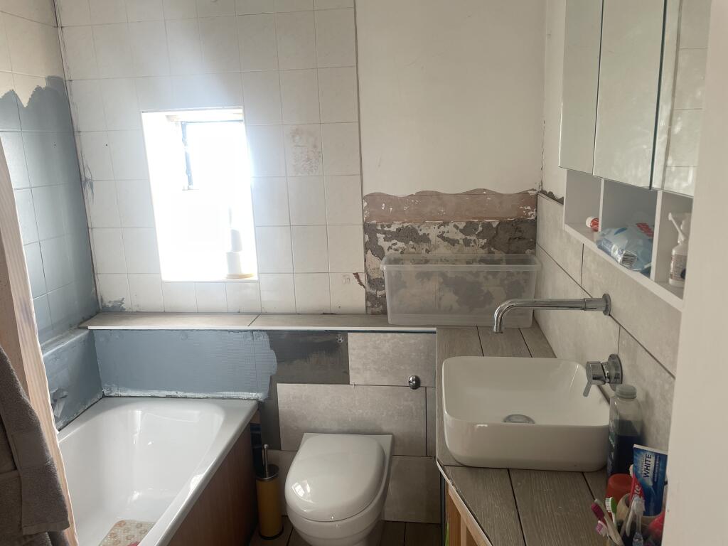 Additional property image - 4 Daisy Cottages, Bridge Street, Barry CF63 1LL