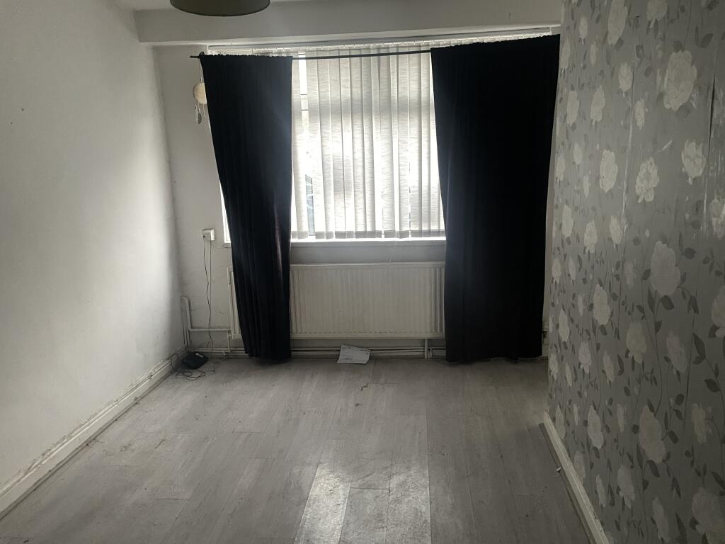 Additional property image - Flat 1, Gwalia Buildings, Commercial Street, Ogmore Vale, Bridgend, Bridgend CF32 7BL