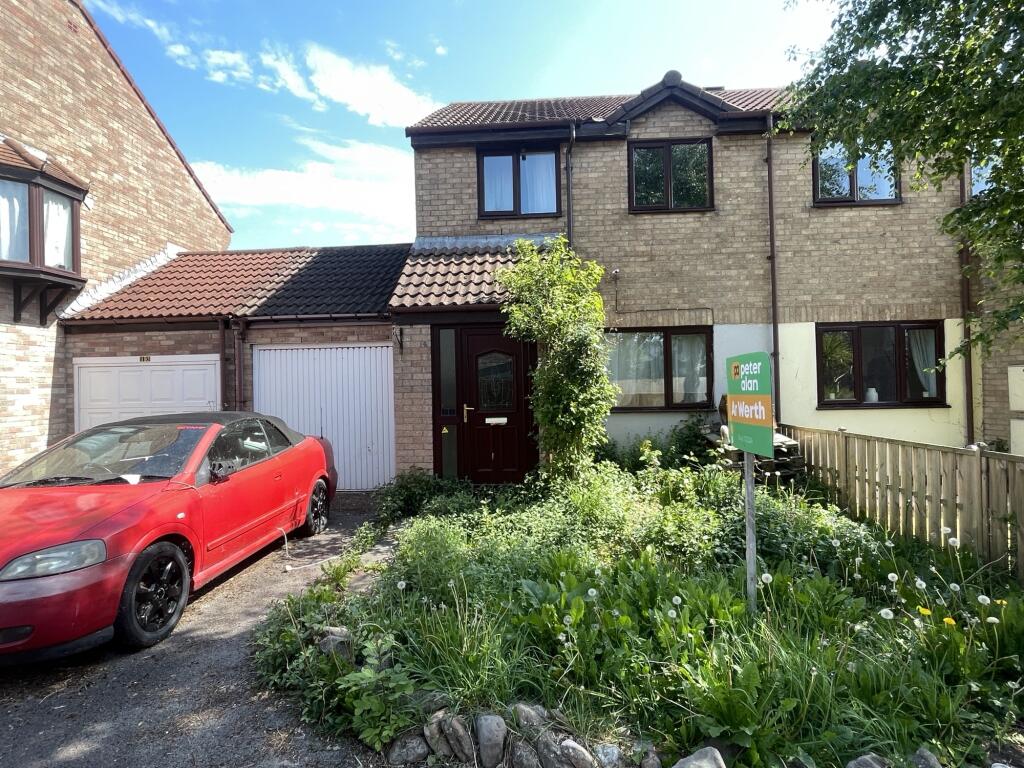 Main image of property: 11 , Meadow Vale, Barry, Vale of Glamorgan CF63 1ER