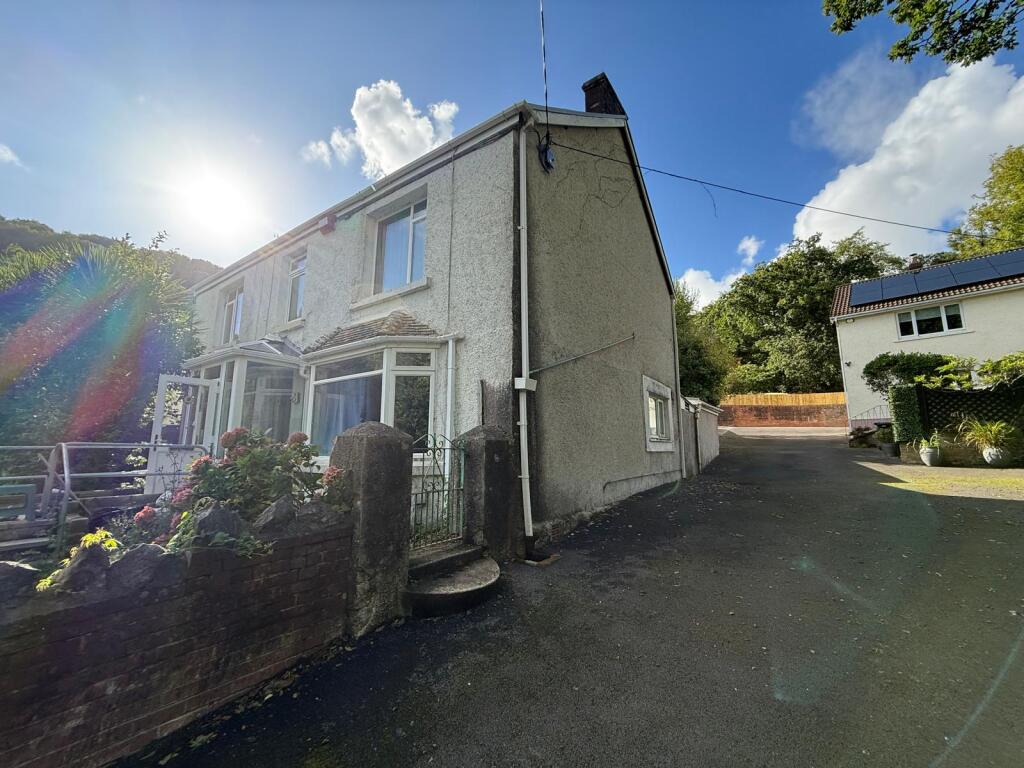 Main image of property: Tydraw, Main Road, Cilfrew, Neath SA10 8NE