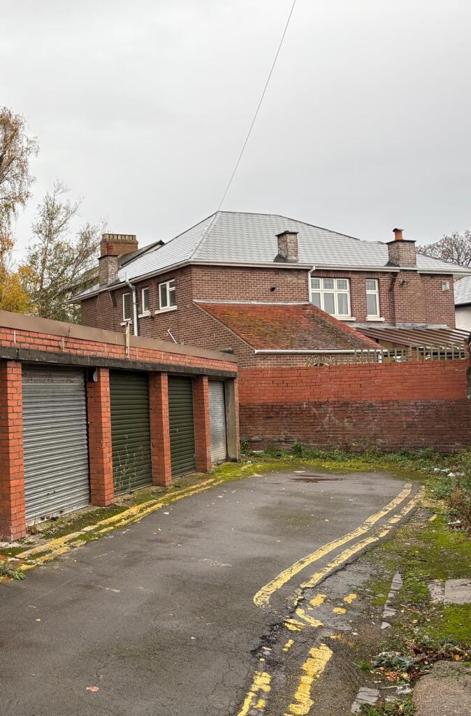 Main image of property: 4 X Garages, Elm Street, Cardiff CF24 3QS