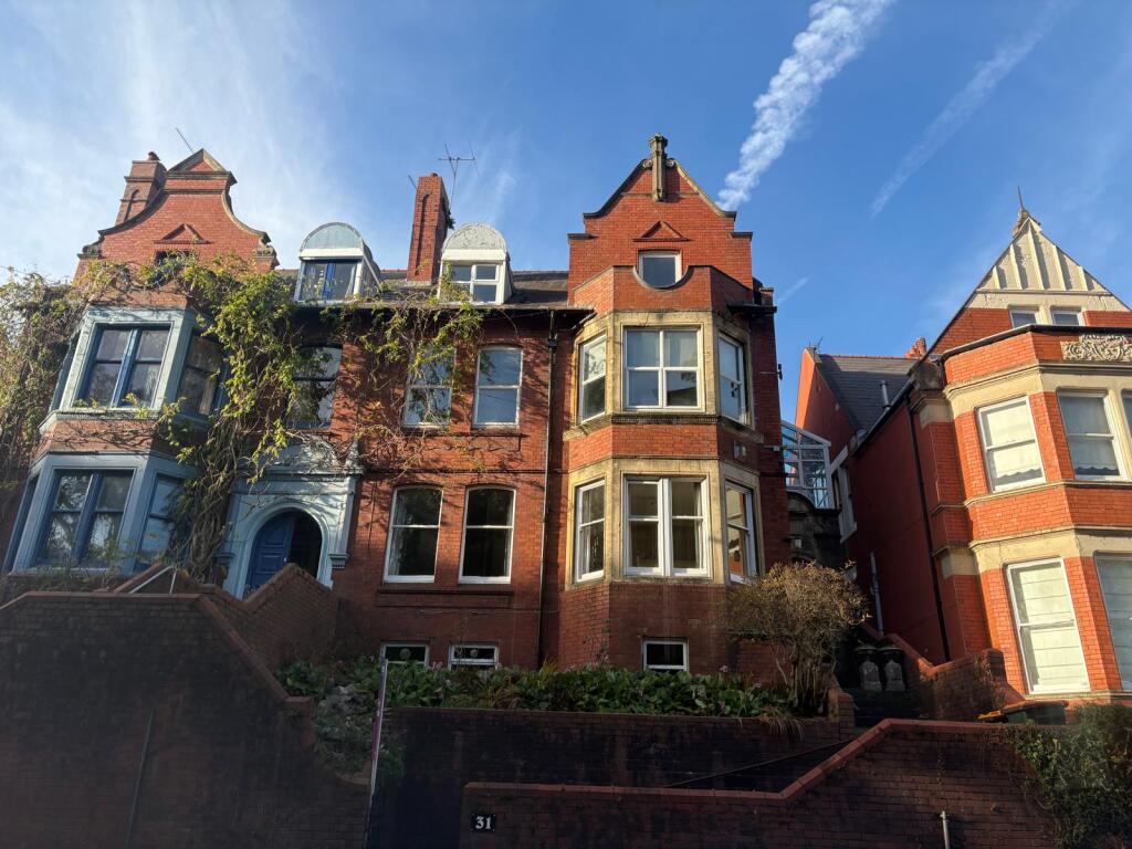 Main image of property: 31 Fields Road, Newport, Newport NP20 5BP