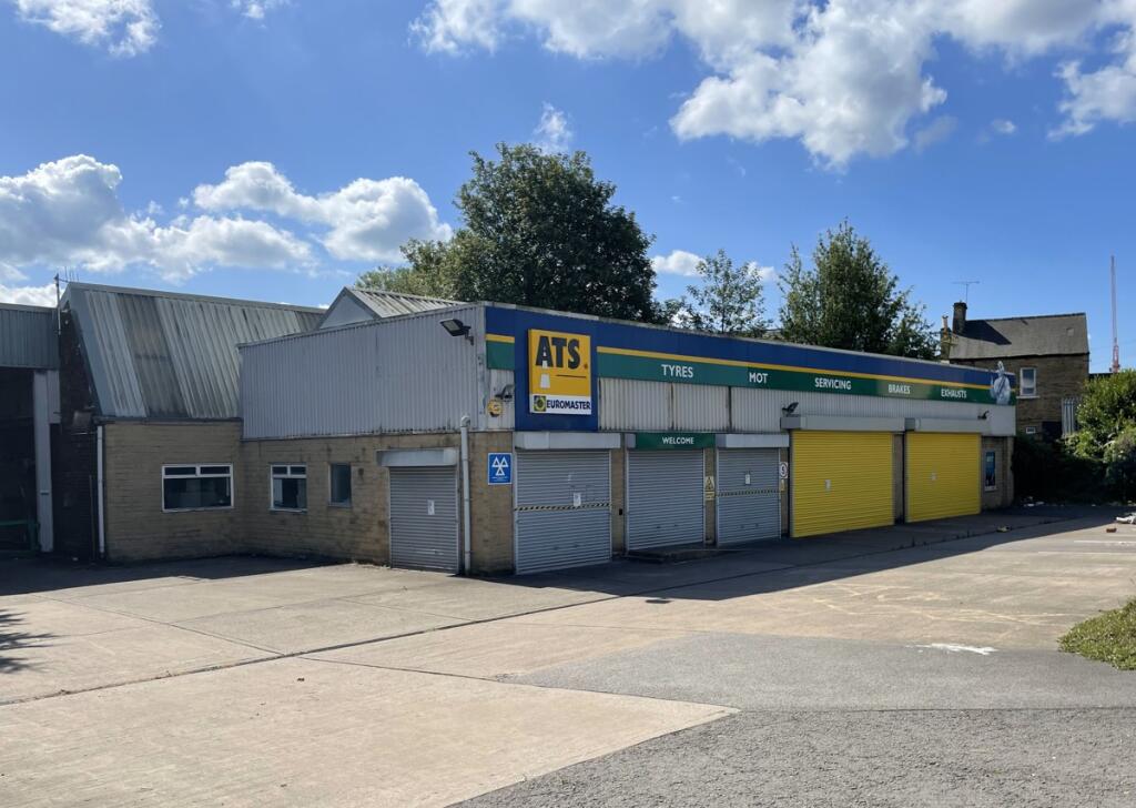Main image of property: Leeds Road, Huddersfield, Yorkshire, HD1 6NN