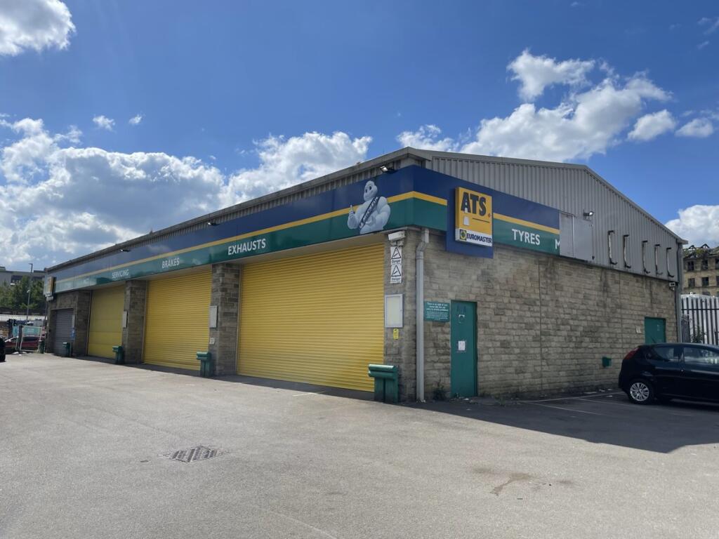 Main image of property: 177 Thornton Road, Bradford, Yorkshire, BD1 2JD