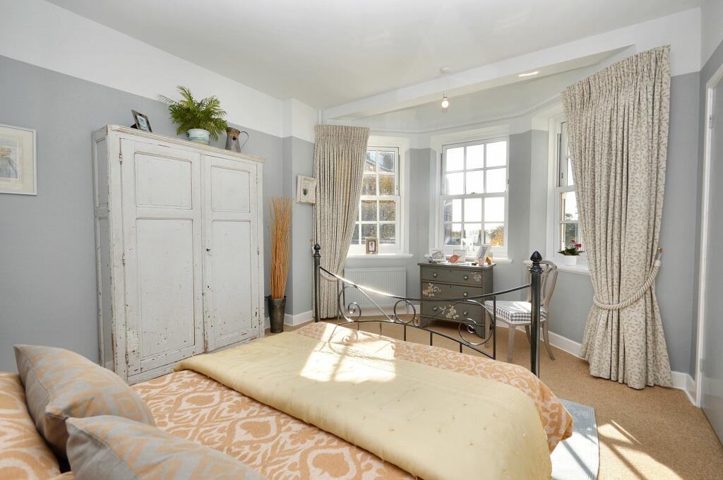 Additional property image - Sandgate Road, Folkestone, CT20