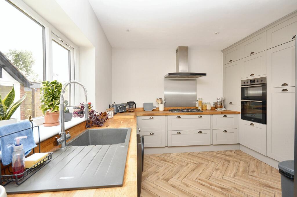 Additional property image - Surrenden Road, Folkestone, CT19