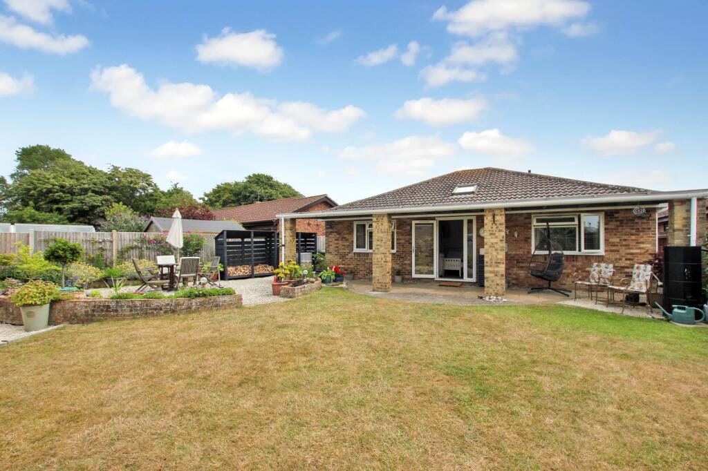 3 bedroom detached house for sale in Anne Roper Close, New Romney, TN28