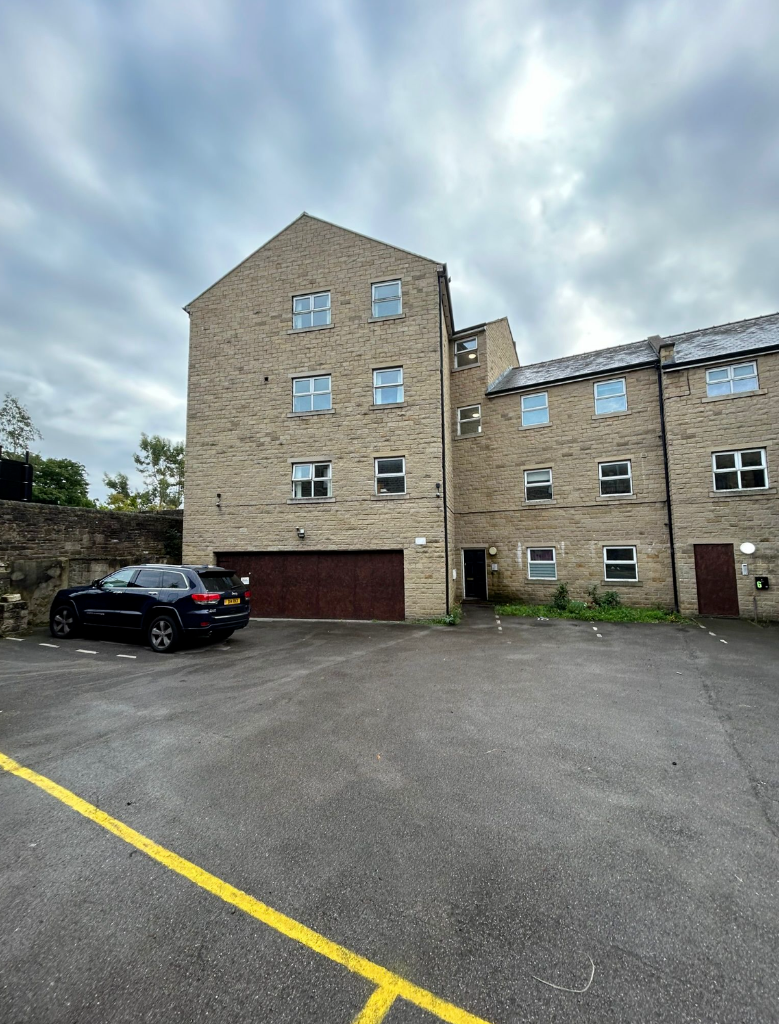 Main image of property: Briggate, Shipley, West Yorkshire, BD17
