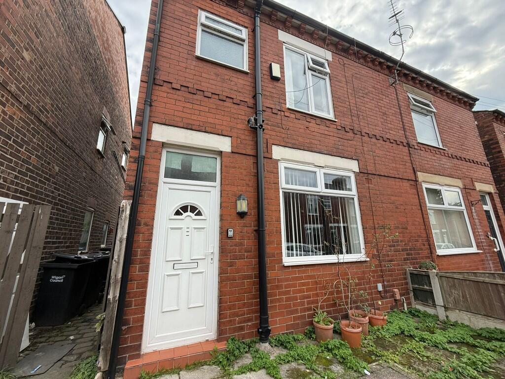 Main image of property: West Avenue, Leigh, Greater Manchester, WN7