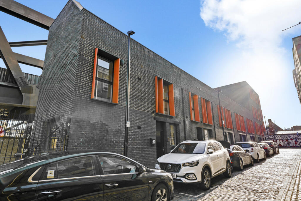 Main image of property: Grimsby Street, London, E2 6