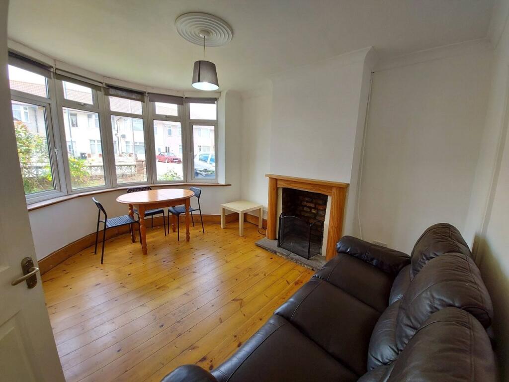 Additional property image - Filton Avenue, Filton, Bristol, Gloucestershire, BS34