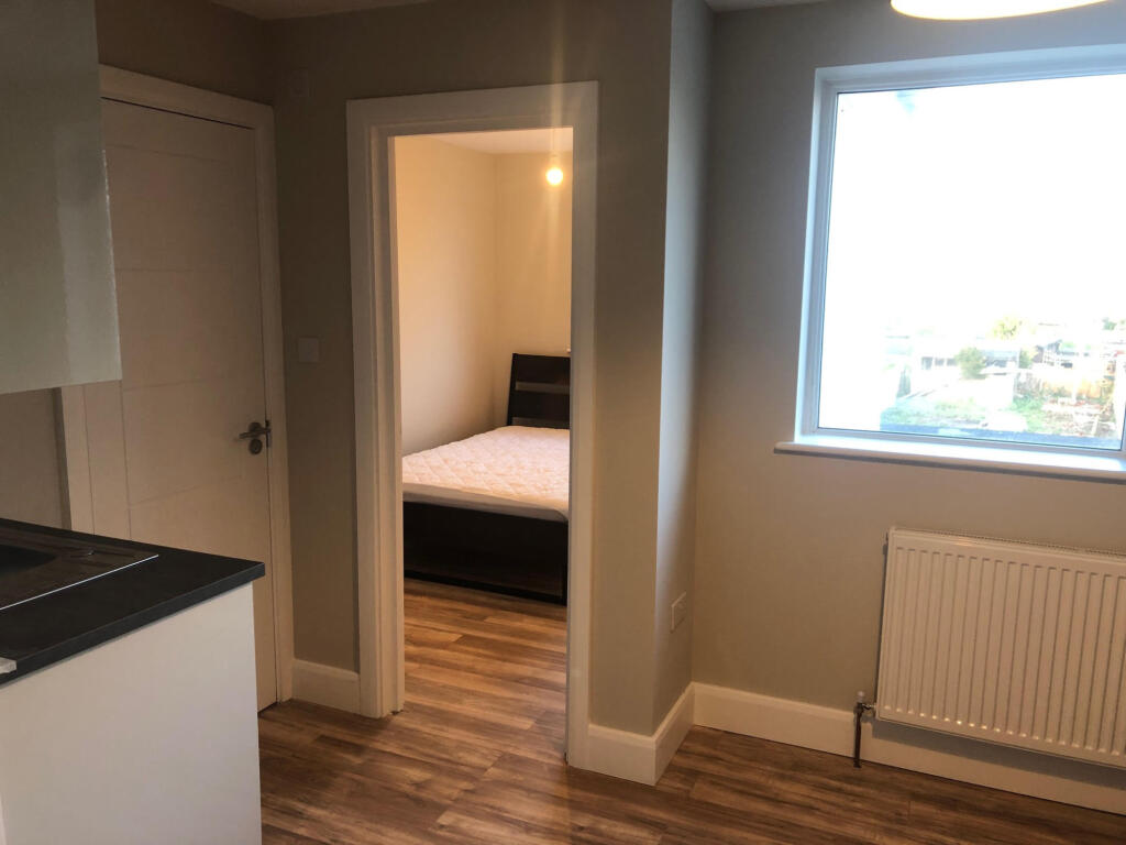 Main image of property: Auckland Road, Potters Bar, Hertfordshire, EN6