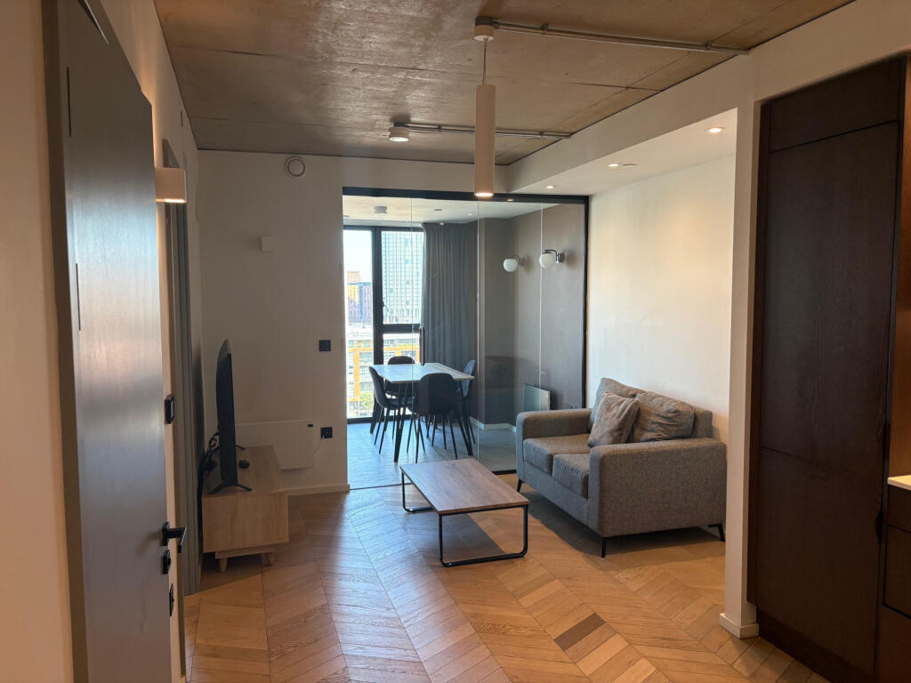 Main image of property: 1a Spinners Way, Manchester, Lancashire, M15