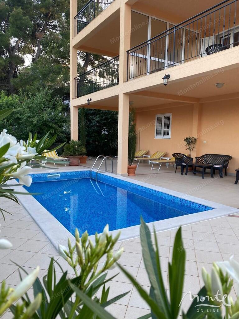 Main image of property: Radovici