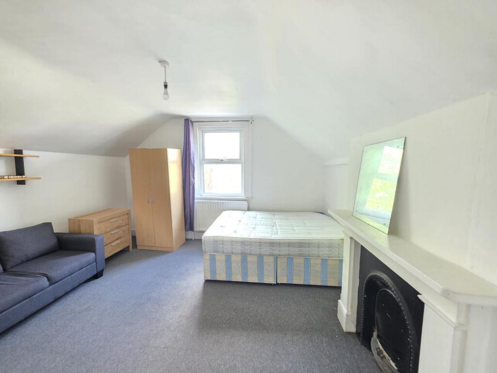 Main image of property: Walm Lane, Willesden, NW2