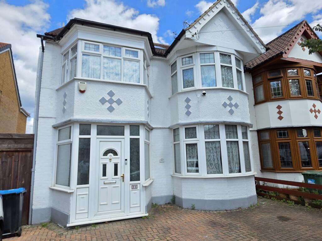 Main image of property: Park Avenue North, London, NW10