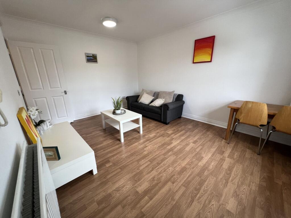 Main image of property: London Street, Blenheim Court, RG1