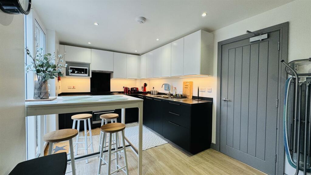 Additional property image - The Park, Kingswood