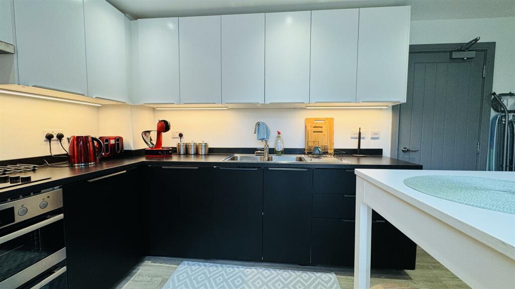 Additional property image - The Park, Kingswood