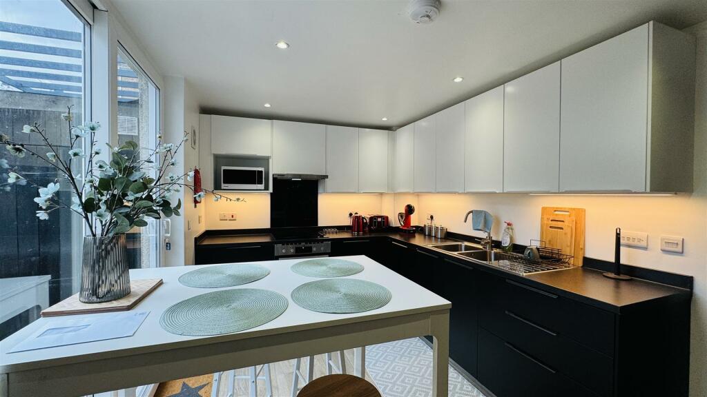 Additional property image - The Park, Kingswood