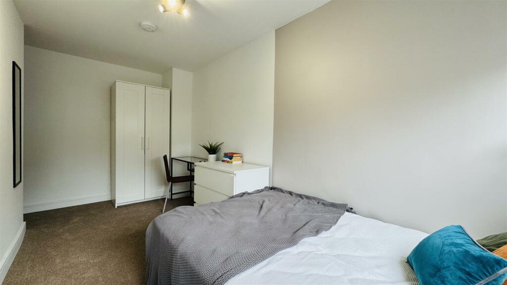 Additional property image - The Park, Kingswood