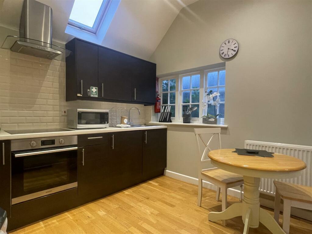 Main image of property: Golden Cross, Chiddingly