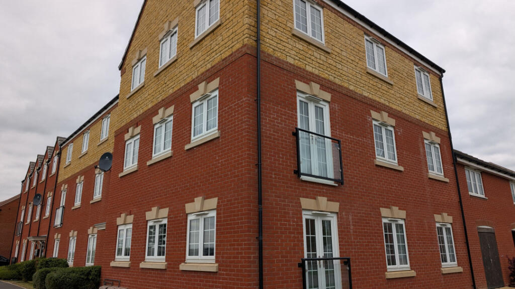 Main image of property: Harrier Way, Hardwicke, GL2 4EE, Hardwicke, GL2 4EE