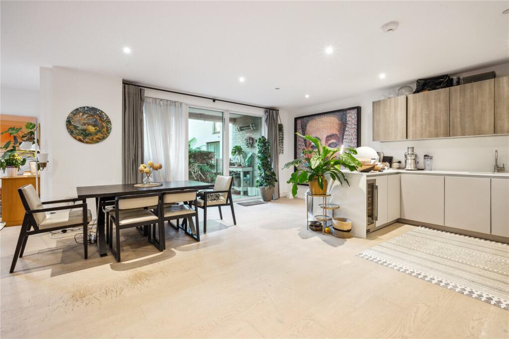 Main image of property: The Avenue, London, NW6