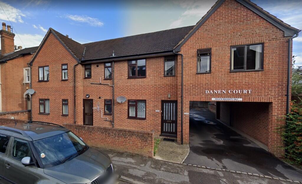 Main image of property: Guildford, Surrey, GU1