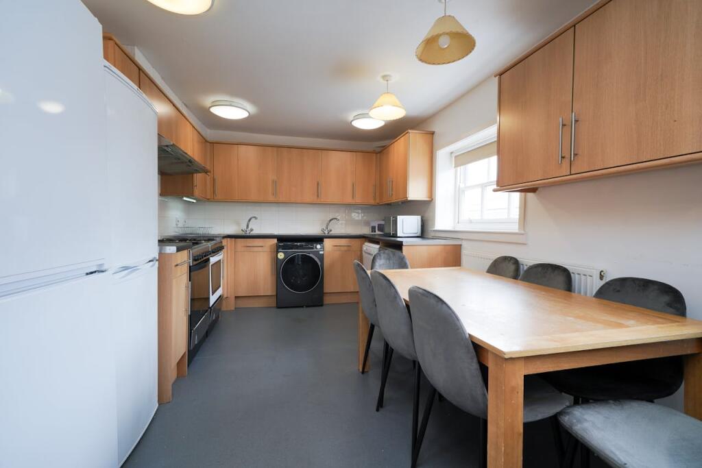 Additional property image - 131-135 Regent Street, Leamington Spa, CV32 4NX