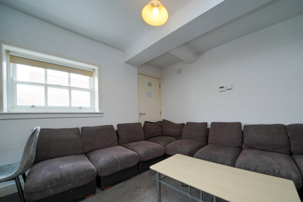 Additional property image - 131-135 Regent Street, Leamington Spa, CV32 4NX