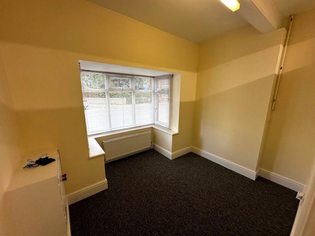 Additional property image - 70 Priory Road, Kenilworth, CV8 1LQ