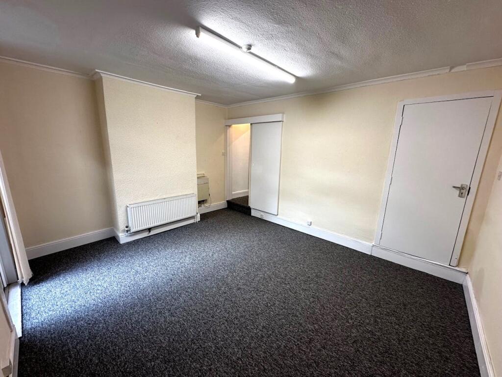 Additional property image - 70 Priory Road, Kenilworth, CV8 1LQ